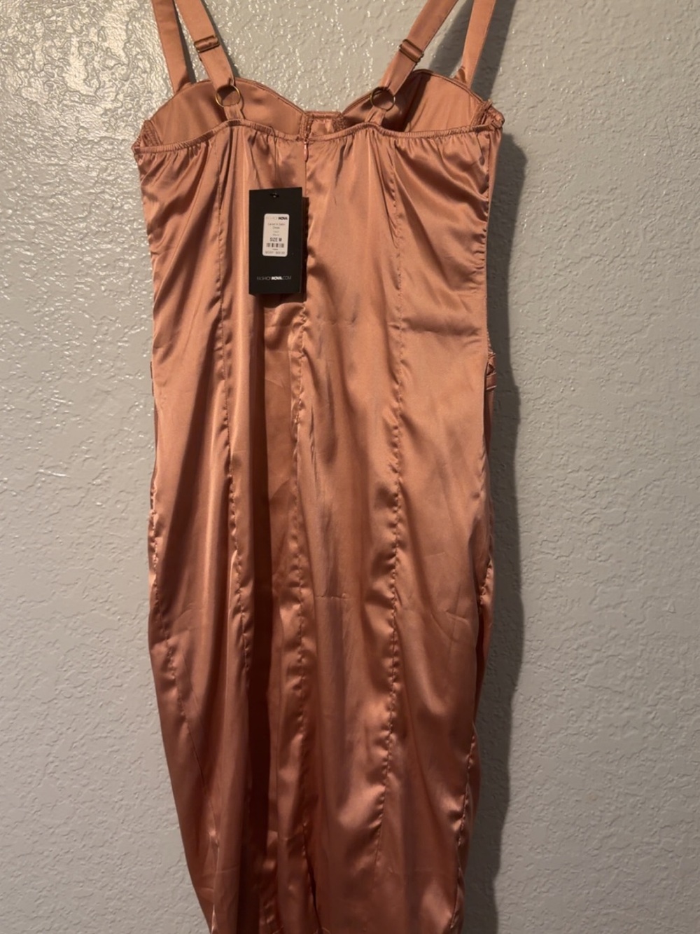 Fashion Nova Satin Pencil Skirt in Rose Tan